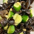 黑暗料理進化中 的 小黃瓜炒木耳 / 家常菜 cooksnap
