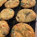 El cooksnap de Sofi Arrambide cuando hizo Cookies con rocklets y trozos de chocolate.