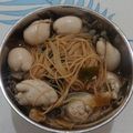 潘俊霖的(簡單料理) 的 好上手「大腸蚵仔麵線」再續一碗~ cooksnap