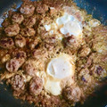 El cooksnap de Emilia S cuando hizo Butifarra con salsa de tomate picante, huevos y patatas al horno.