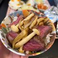 Lo 的 蒜香雪白菇牛排蓋飯（丼） cooksnap