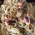 El cooksnap de Inmaroman cuando hizo Espaguetis con calamares y setas.