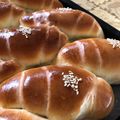 Rowena Tsang 的 奶油原味麵包捲 cooksnap