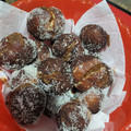 El cooksnap de Mariela Bengochea cuando hizo Bolas de fraile o rosquilla si le hacemos un agujerito.