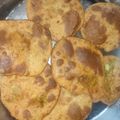 Rakesh tayal का कुकस्नैप जब उन्होंने आलू टमाटर की सब्जी हरे मटर की पूड़ी (aloo tamatar ki sabzi recipe in Hindi) बनाया था।
