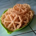 RinRinny♡'s cooksnap of when they made Beehive Cookies (Rose Cookies).