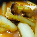 Cooksnap Russiah Rais semasa beliau membuat Asam Rebus Keladi.