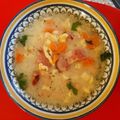 Edit Hadházi Cooksnap-ja, amikor elkészítette a(z) Csülökleves sajtos nokedlivel receptet.