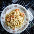 Cooksnap Maisarah Mamat semasa beliau membuat Spagheti aglio olio.