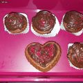 Cooksnap από elenixania στη συνταγή Muffins με σοκολάτα και γλάσο σοκολάτας