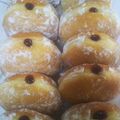 Cooksnap dari YuLie MamahnYa Indra untuk resep Bombolini atau donat isi selai
