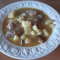 El cooksnap de estcolrod (Esther) cuando hizo 23. Costillas con patatas.