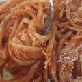 Cooksnap Antonio.M z czasów, kiedy przygotował Sos pomidorowy z oliwkami i kaparami do makaronu.