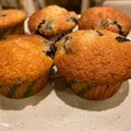 รูป Cooksnap ของ Bowloon Thidarat เมื่อเขาทำ บลูเบอรี่มัฟฟิน สูตรทำง่าย อร่อยด้วย Blueberry Muffins