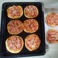 Cooksnap dari Rika untuk resep Pizza Mini Ide Jualan 2000an