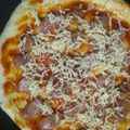 Cooksnap dari Raty Roebit untuk resep Pizza Teflon Empuk (resep by Yackikuka on YouTube)
