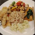 陳伽瑜 的 蒜煎鮭魚糙米飯 cooksnap
