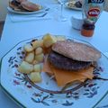 El cooksnap de SuperDesyLaChef cuando hizo Smash Burger con papas enrejadas.
