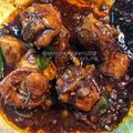 Cooksnap Ain Mohd Kitchen semasa beliau membuat Ayam Kam Heong.