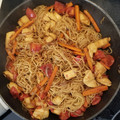 El cooksnap de Alex JC cuando hizo Noodles al Wok con pollo y verduritas con salsa teriyaki.