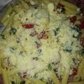 El cooksnap de Heve Olid Aguilar cuando hizo Fideo con albahaca y tomate cherry.