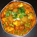 Bhavna Sahu का कुकस्नैप जब उन्होंने कढ़ाई मटर पनीर की सब्जी (kadai matar [paneer ki sabzi recipe in Hindi) बनाया था।