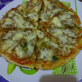 Cooksnap dari Dewi "Uwhie" untuk resep pizza alakadarnya