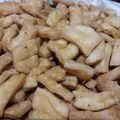 mahima Awasthi का कुकस्नैप जब उन्होंने चटपटी धनिया मठरी (chatpati dhaniya mathri recipe in Hindi) बनाया था।