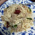 รูป Cooksnap ของ Tikumphorn Boonsiri เมื่อเขาทำ ผัดบะหมี่โอ๊ตใส่ใบโหระพา (คีโต)