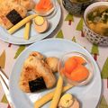 Kelly Huang 的 日式吻仔魚三角飯糰 cooksnap