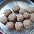Aarti Dave का कुकस्नैप जब उन्होंने चूरमा लड्डू (churma ladoo recipe in Hindi) बनाया था।