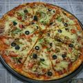 Hadia Hassan 😍's cooksnap of when they made Pizza.