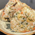 mahorou's cooksnap of when they made 天かすと桜海老のおむすび.