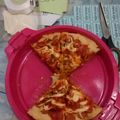 Cooksnap dari Nimas Dhewix untuk resep Pizza teflon simple..empuk+ kriuk