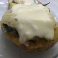 El cooksnap de Azu Hutch cuando hizo Papas rellenas con salsa blanca y acelga.