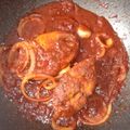 Cooksnap EeCham EsMail semasa beliau membuat Ikan Tongkol Masak Sambal.