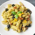 Cooksnap-ul lui Alina's Tasty Recipes atunci când a preparat Salată de pastă cu pesto.