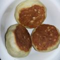 Cooksnap dari Julianti Herlie untuk resep Bakpia Basah Teflon isi coklat / keju (NO oven NO telur mudahh)