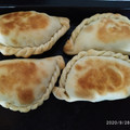 El cooksnap de Natalia cuando hizo Empanadas de pollo y salsa blanca.