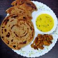 Madhu Jain का कुकस्नैप जब उन्होंने गेहूं के आटे का लच्छा पराठा (Gehu ke aate ka lachha paratha recipe in Hindi) बनाया था।