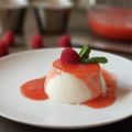 El cooksnap de Arantxabrujilla @arantxabrujilla cuando hizo Panna cotta con coulis de fresas.