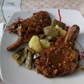 El cooksnap de carli cuando hizo Chuletas de cerdo con salsa de ajo y perejil.