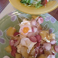 El cooksnap de Belén Mira Jiménez cuando hizo Sartén de patatas, huevos y salchichas con queso mozarella.