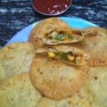 Indu Mathur का कुकस्नैप जब उन्होंने कच्चे केले का मसाला कचौड़ी (Kacche kele ki masala kachodi recipe in Hindi) बनाया था।