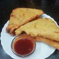 Aruna Thapar का कुकस्नैप जब उन्होंने ओट्स ब्रेड पकौड़ा (oats bread pakoda recipe in Hindi) बनाया था।
