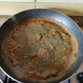 El cooksnap de Veronika Elkhovikova cuando hizo Chuletas de pavo en salsa de champiñones.
