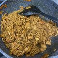 Cooksnap Suami Masak Apa Hari Ini…. semasa beliau membuat Mee Goreng Mamak.