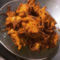 Shashi Chaurasiya का कुकस्नैप जब उन्होंने आलू और प्याज के पकौड़े(aloo aur pyaz k pakode recipe in hindi) बनाया था।