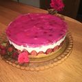 صورة من ام حسين 🌹🌹، شاركها بعد تجربة وصفة كيك فراولة 🍓🎂
