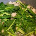 Cooksnap MocQue semasa beliau membuat Sup Sawi Manis Bebola Ikan.